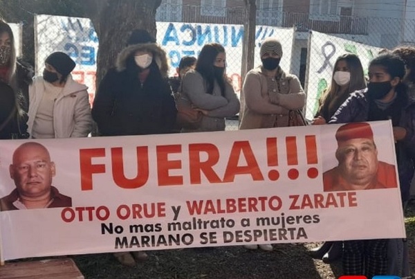 Junta Municipal de MRA suspende por 3 meses sin goce de sueldo a Walberto Zárate y Alan Orué - ADN Digital