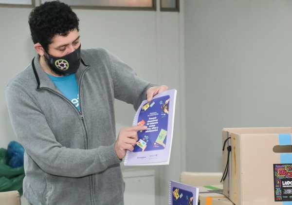 Codeni recibió materiales didácticos para tomar conciencia sobre la violencia | .::Agencia IP::.