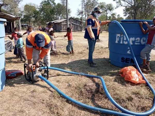 SEN distribuyó 2.100.000 litros de agua a comunidades chaqueñas