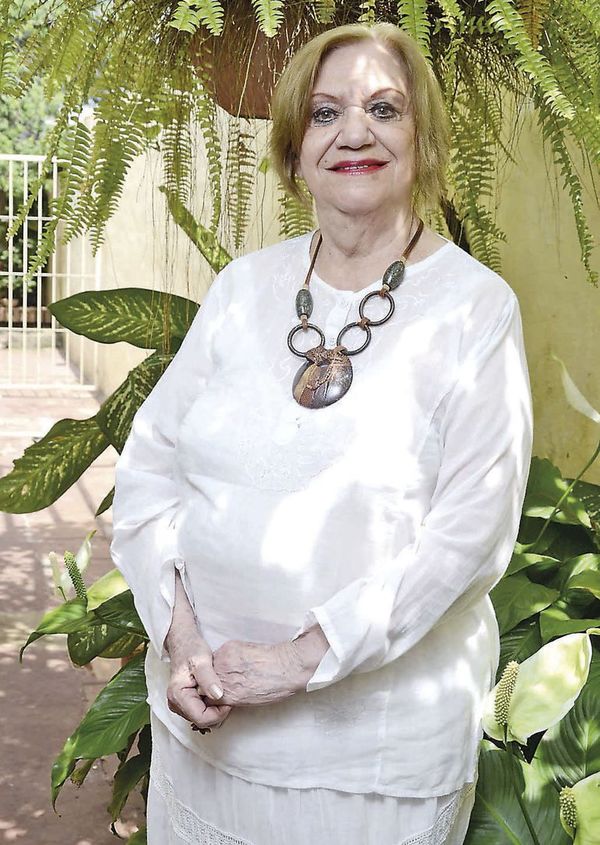 Estampillas rinden homenaje a María Elena Sachero - Cultura - ABC Color
