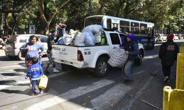 Indígenas: Clan Domínguez utiliza a niños para presionar múltiples pedidos a instituciones - Nacionales - ABC Color