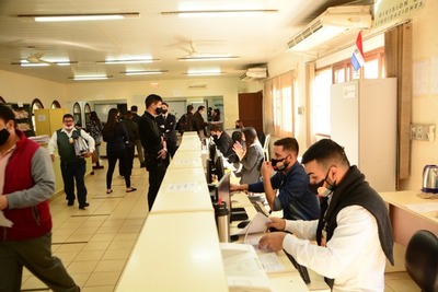 Comuna de CDE desvincula a funcionarios para racionalizar recursos de la institución - La Clave