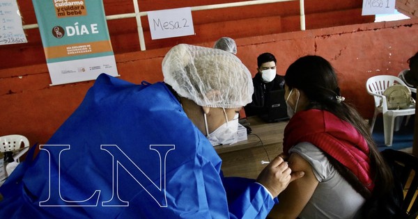 La Nación / Piden a la ciudadanía acudir a los vacunatorios para recibir la segunda dosis