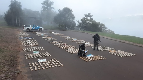 10 PARAGUAYOS CAEN CON 1.265 KG DE MARIHUANA EN ARGENTINA