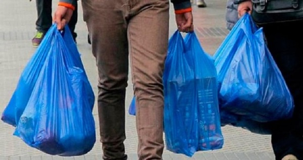 Desde hoy rige la Ley que regula el uso de bolsas de plástico