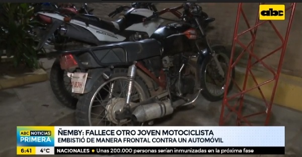 Ñemby: Joven motociclista muere tras chocar contra automóvil