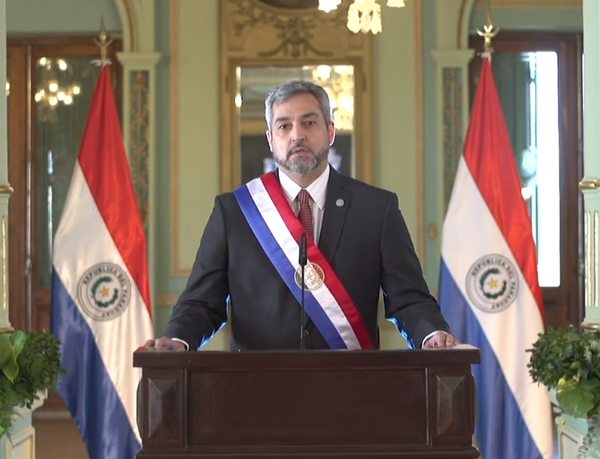 Mario Abdo Benítez anuncia que este fin de semana se vacunará a vulnerables de 18 a 49 años - Nacionales - ABC Color