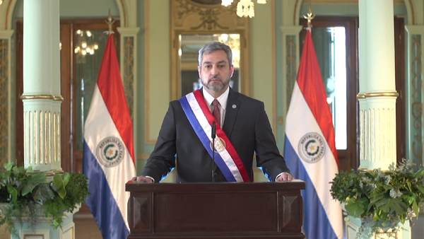 Paraguay "se encontrará con una economía en pie" tras el Covid, dice Mario Abdo