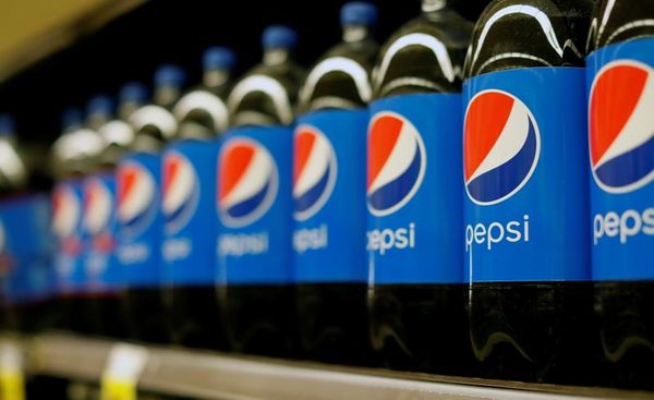 PepsiCo promete reducir 25% de azúcar en sus refrescos