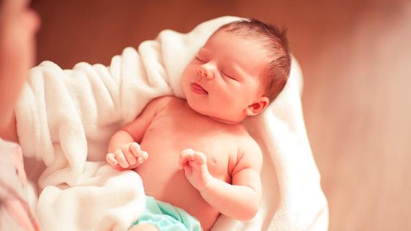 Por riesgo de contagiar afecciones respiratorias aconsejan evitar visitas a recién nacidos – Prensa 5