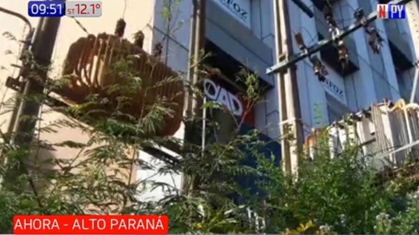 Joven muere electrocutado al tratar de robar un transformador en CDE | Noticias Paraguay