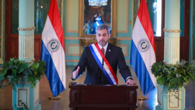 Abdo se olvidó de crisis en salud y educación en su informe | El Independiente