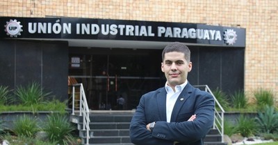 La Nación / “Los desafíos son muchos; uno de ellos, apuntar a posicionarnos como país”, dice nuevo titular de la UIP Joven