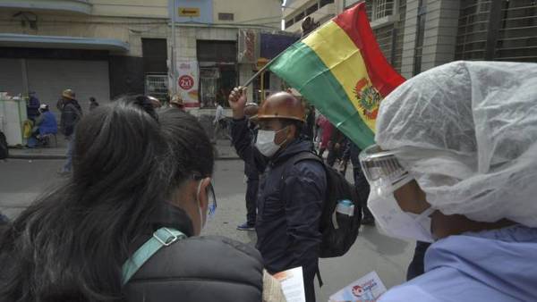 Bolivia comenzó a vacunar contra el COVID a mayores de 18 años - Megacadena — Últimas Noticias de Paraguay
