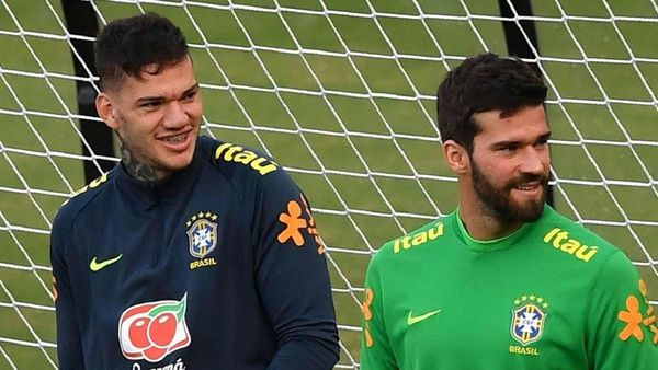 "Tenemos tres porteros de muy alto nivel, pero solo uno puede jugar"