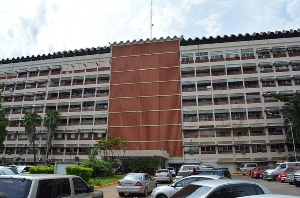 Diario HOY | Hospital Central del IPS ya no recibirá a pacientes con cuadros respiratorios