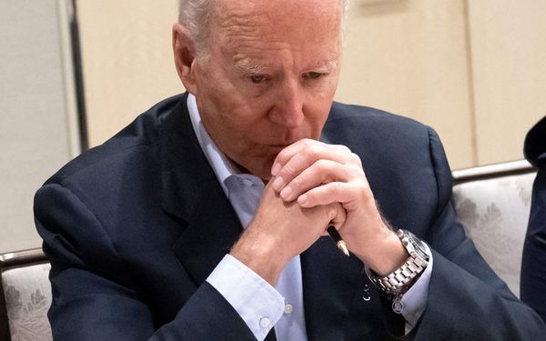 Biden se reúne con familiares de las víctimas del derrumbe en Surfside - Mundo - ABC Color