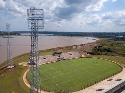 EBY deja a medias el proyecto de construcción de estadio en Encarnación | El Independiente