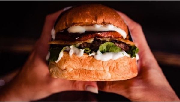 Burger 138 es la marca elegida por los amantes de las hamburguesas por su tamaño y sabor