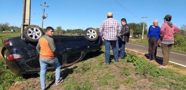 Concejal municipal de PJC sufre vuelco de vehículo en Concepción