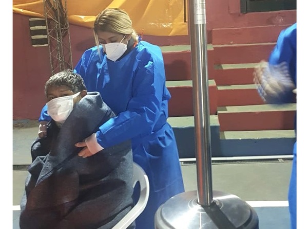 SEN asistió a casi 50 personas en última jornada fría de la semana