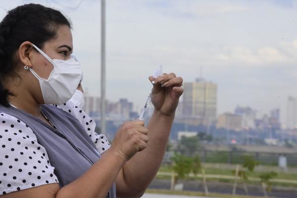 Vacunación a grupo vulnerable: Sin certificado médico, no hay inmunización