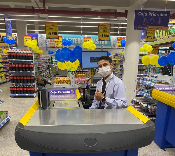 Supermercados instan a sus clientes a llevar bolsas reutilizables para compras