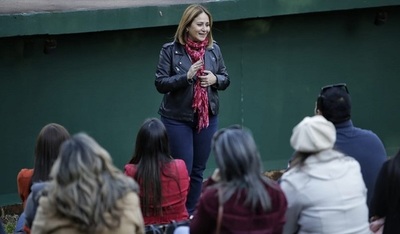 Ministra Lorena Segocia se reunió con Defensores Públicos de Alto Paraná