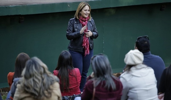 Ministra Lorena Segocia se reunió con Defensores Públicos de Alto Paraná
