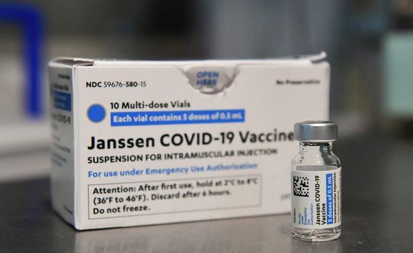 J&J asegura que su vacuna es eficaz contra variante delta  - Mundo - ABC Color