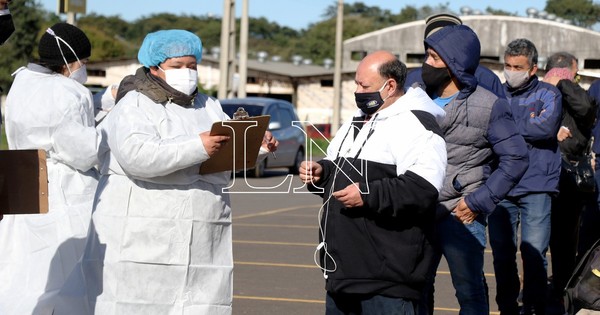 La Nación / COVID-19: médicos que expidan certificados deben contar con registro profesional