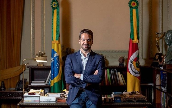 Diario HOY | Precandidato presidencial causa sensación en Brasil: "Soy un gobernador gay"