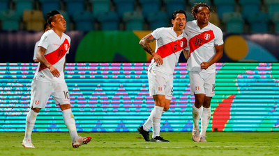 Perú llega con un cambio en la defensa