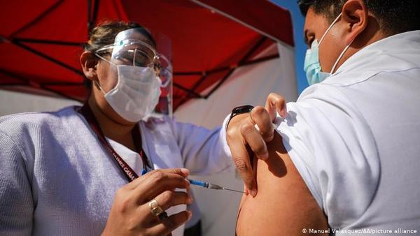 Unas 200 mil personas con enfermedades de base ya se inscribieron para ser vacunadas - Megacadena — Últimas Noticias de Paraguay