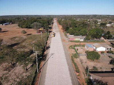 Avanza la construcción de nueva pavimentación asfáltica en Amambay | .::Agencia IP::.