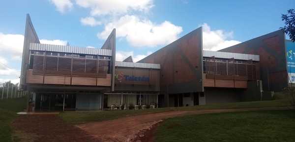 Centro de Teletón en Minga Guazú asiste a 400 niños y adolescentes - La Clave