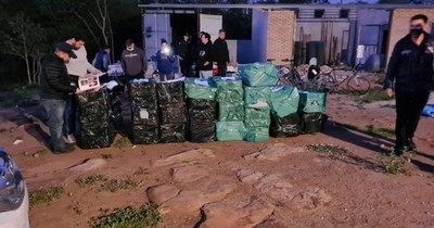 La Nación / Caso niña desaparecida en emboscada: presentan cajas halladas en casa del ciudadano alemán