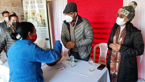 CAH entregó líneas de créditos a productores de Puerto Casado | .::Agencia IP::.