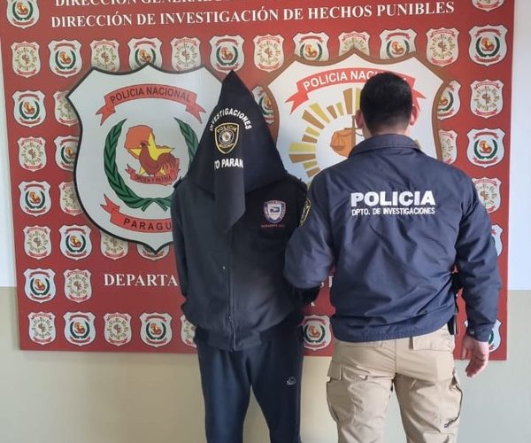Detienen a sospechoso de apuñalar a su expareja y a su excuñado