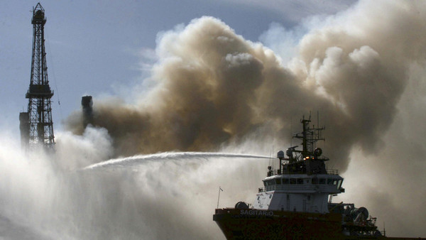 VIDEO: Fuerte explosión se registró en ducto marino en el Golfo de México