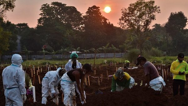 India superó los 400.000 muertos y la variante Delta se expande en el mundo