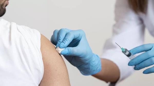 Asueto para vacunaciones masiva: 51.6% de encuestados no están de acuerdo