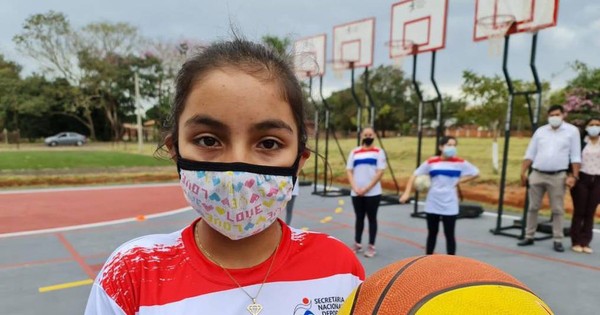 La Nación / Instalan en el país espacios deportivos