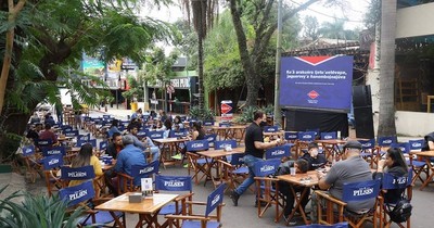 La Nación / Sector gastronómico espera que aceleren vacunación masiva