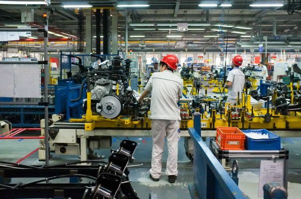 Desaceleración de la industria en China y precios récord de la vivienda en UK, entre los destacados de la semana - MarketData