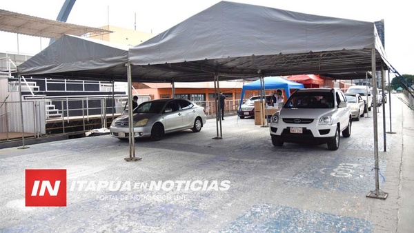 NO DEJARON PRENDER FOGONES PARA COMBATIR EL FRÍO EN EL VACUNATORIO DEL CENTRO CÍVICO.