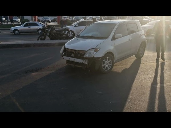 CONDUCTOR EBRIO CHOCA A VARIOS VEHÍCULOS QUE ESTABAN EN LA FILA PARA LA VACUNACIÓN