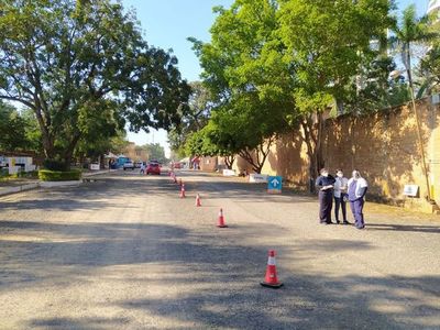 Vacunatorios ya se muestran más descongestionados, tras concurrido arranque - Nacionales - ABC Color