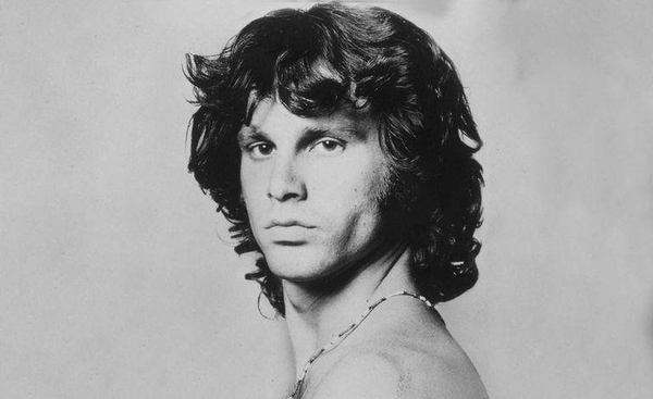 Diario HOY | Homenaje en la tumba de Jim Morrison en el 50 aniversario de su muerte