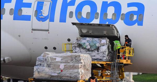 Las 150.000 dosis de la vacuna Moderna ya se encuentran en el país